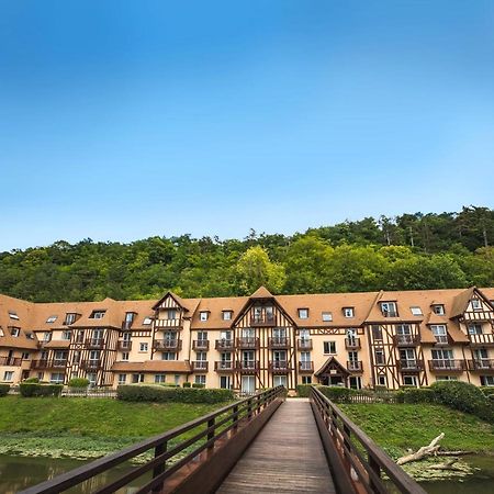Aparthotel Club Wyndham Normandy Connelles Exteriér fotografie