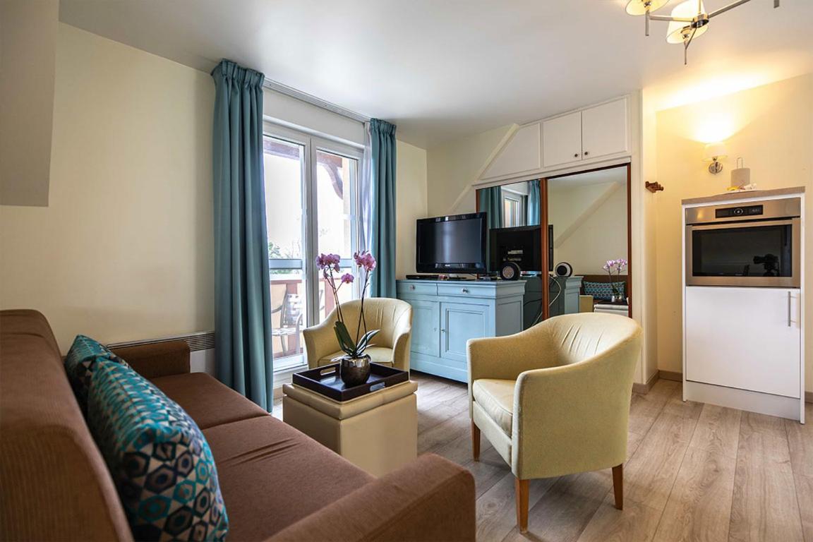 Aparthotel Club Wyndham Normandy Connelles Exteriér fotografie